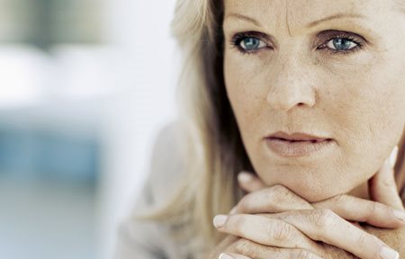 Hình ảnh gương mặt người phụ nữ